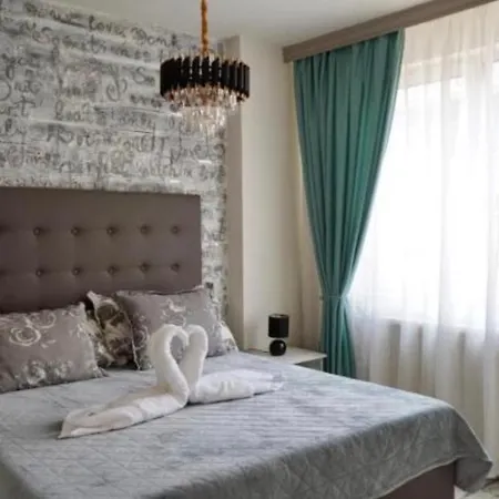 брио Hotel 3*